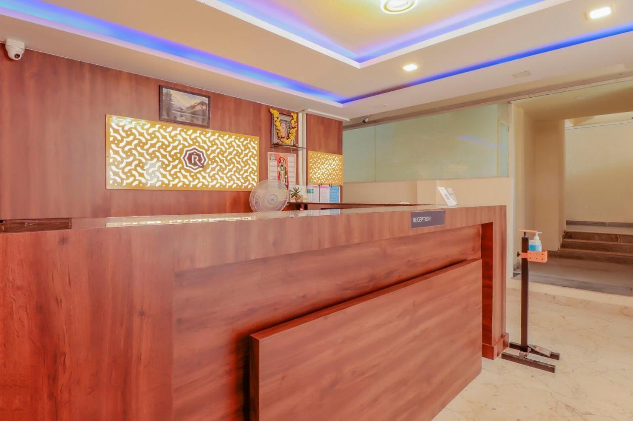 Oyo Flagship 80044 Royal Wood Deluxe 班加罗尔 外观 照片